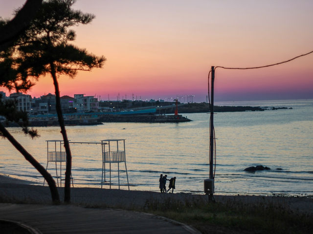 Sunset Magic at Iho Tewoo Beach: A K-Drama Dream Come True