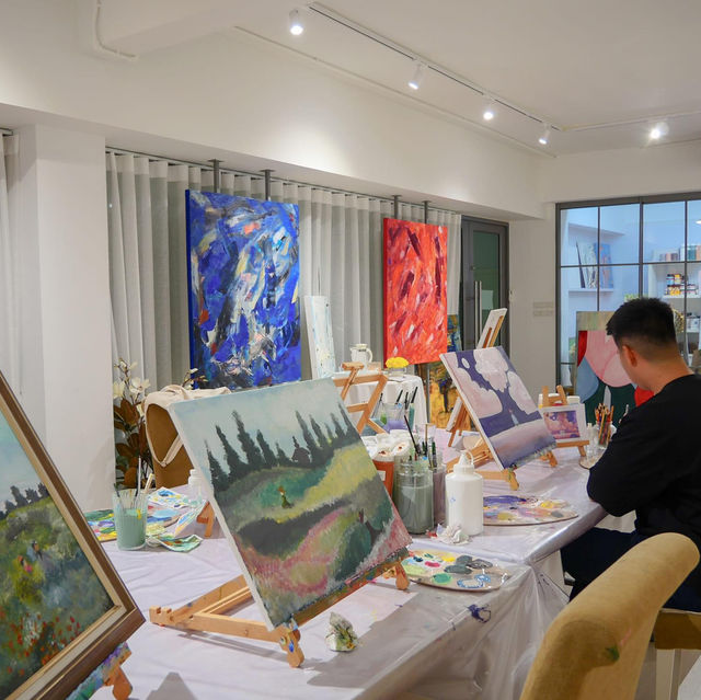 ไปวาดรูปฮีลใจกับคลาส Acrylic Painting Class 🎈🧡