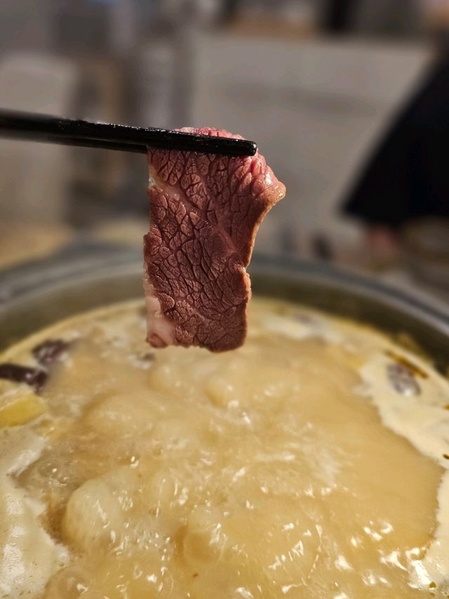 最特別有點心火鍋店