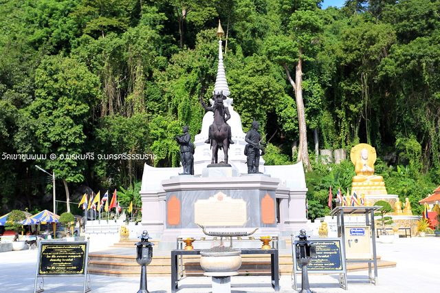 วัดเขสขุนพนม ตำนานพระเจ้าตากสิน แห่งเมืองนครฯ