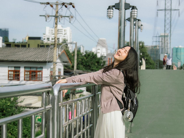 สะพานเขียว หน้าสวนลุม