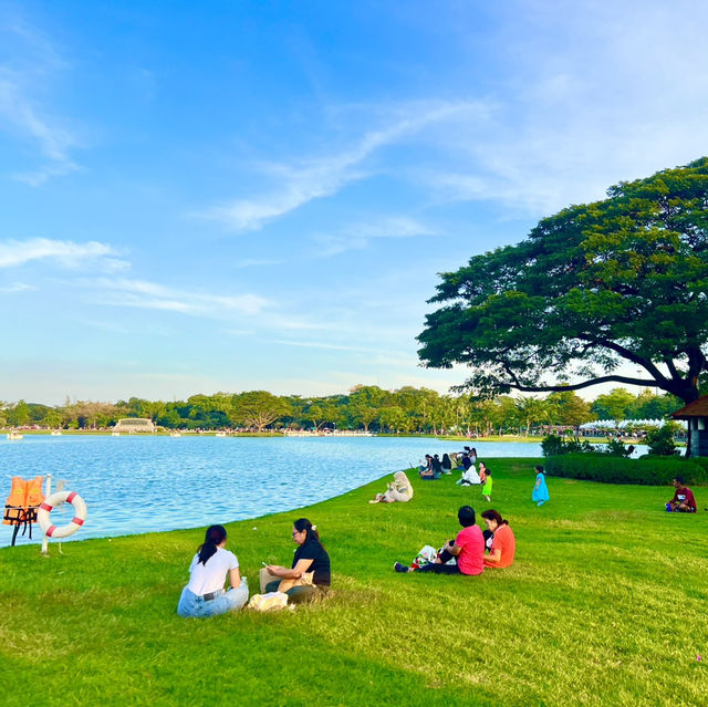 สวนหลวงร.9 สวนสาธารณะที่ใหญ่ที่สุดในกรุงเทพ