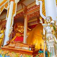 สักการะสิ่งศักดิ์สิทธิ์ วัดราษฎร์ประคองธรรม