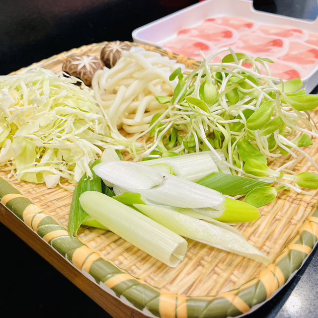 ชาบูพรีเมี่ยมอร่อยเด็ด ไม่จำกัดเวลา