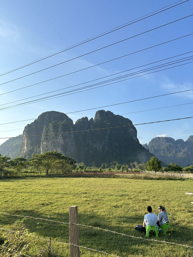 ที่เที่ยวยอดฮิต ในวังเวียง _ ลาว