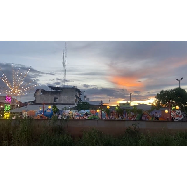 ถนนคนเดิน หล่มสัก ชม Street Art กินอาหารอร่อย !!