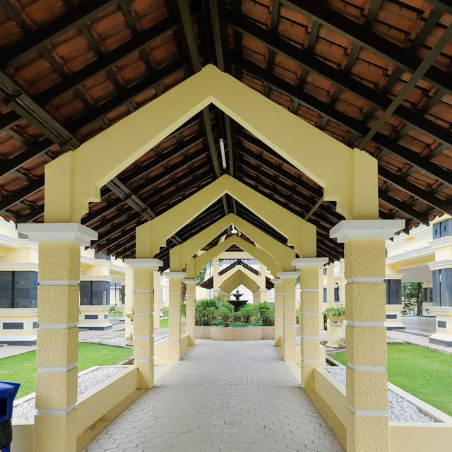  Majestic Sultan Abu Bakar Mosque: A Blend of History and Architecture