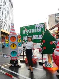 ชมต้นคริสมาสต์ที่ MBK