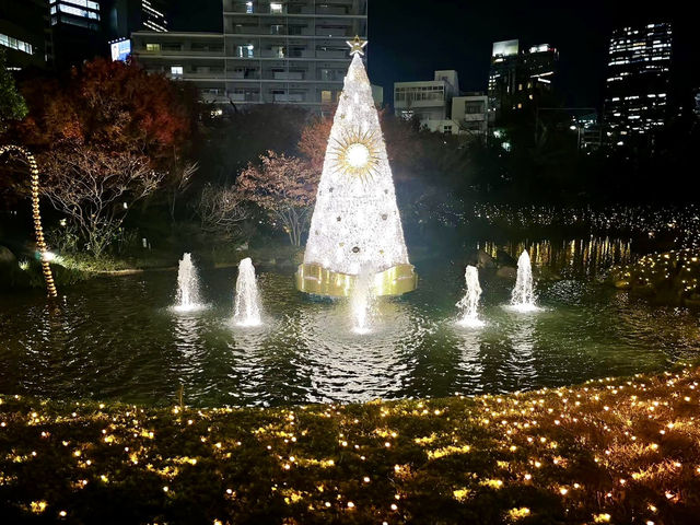 Dior毛利庭園聖誕燈展-隱藏於東京中心的白金聖誕樹