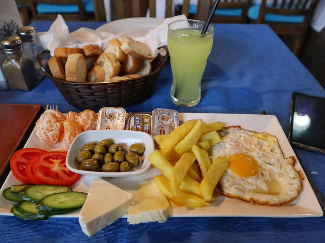 🇹🇷튀르키예 카쉬 아침식사 카흐발트 맛집 스마일리 레스토랑 추천