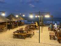 Talay sea ทะเลซี หาดบ้านทอน