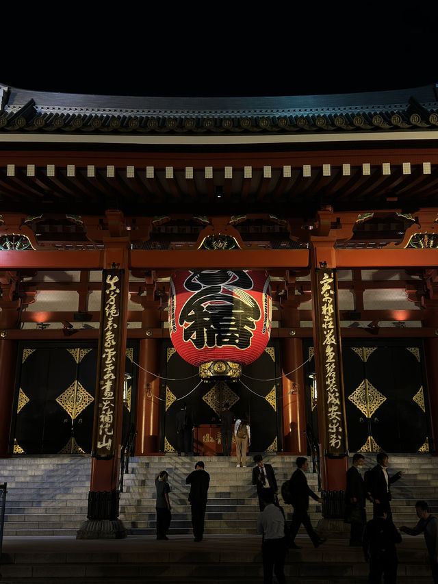 Immerse Yourself in Tradition at Sensoji Temple, Tokyo