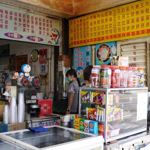 台灣花蓮_小叮噹冷飲店＆小吃店_超美味隱藏版鹽酥雞滷肉飯