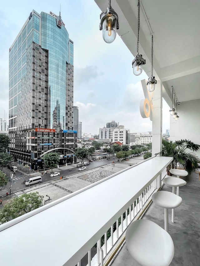 % Arabica Cafe Apartment