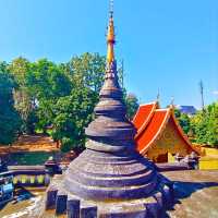 วัดเก่าเเก่คู่เมืองลำพูน วัดพระยืน