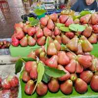 ชม ชิม ช้อป OTOP ชุมชน ที่ตลาดน้ำดอนหวาย 
