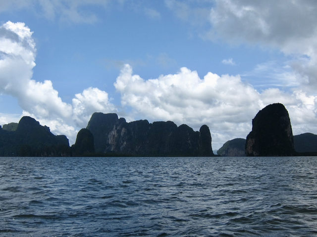 Thailand’s Majestic Natural Paradise: Phang Nga Bay