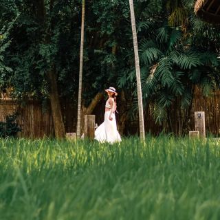 Accommodation in Pranburi by the sea in Balinese style.