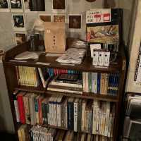 【日本・香川🇯🇵】珈琲と本と音楽 半空