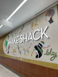 SHAKES SHACK - ONE BANGKOK🍔🧃