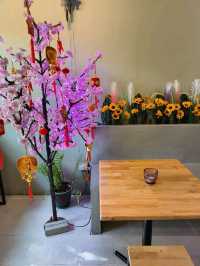 Cozy Cafe Vibes & Sweet Cravings Satisfied!