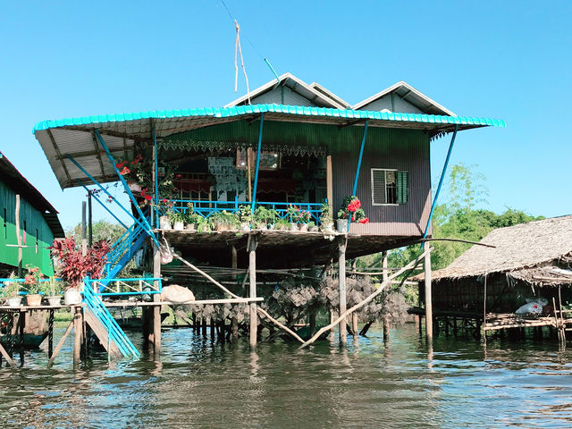 Exploring Kampong Phluk: A Boat Ride into the Floating Life