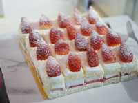 A Sweet and Savory Delight at The Lounge, Hotel New Otani Makuhari🍓