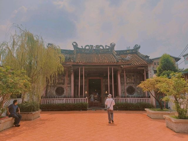 泰國曼谷市中心湄南河畔的華人文化古跡寺廟景點：建安宮，適合拍照📸打卡