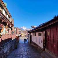 Lijiang Winter Wonderland: Snow-Capped Peaks, Ancient Streets, and Modern Comforts