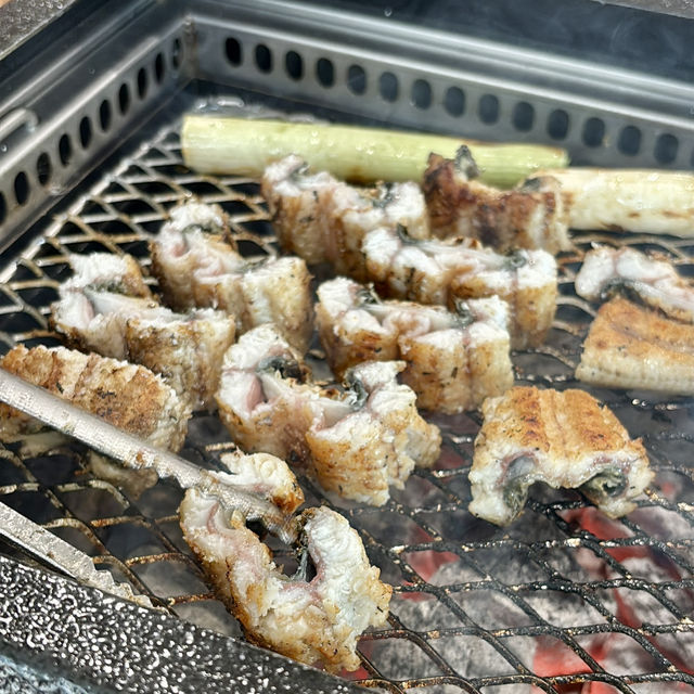 【韓国ソウル・弘大】新鮮な肉厚な絶品うなぎの白焼き「イルピョンうなぎ弘大本店」