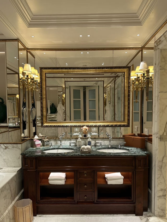 A Timeless Escape at Four Seasons Hotel Firenze
