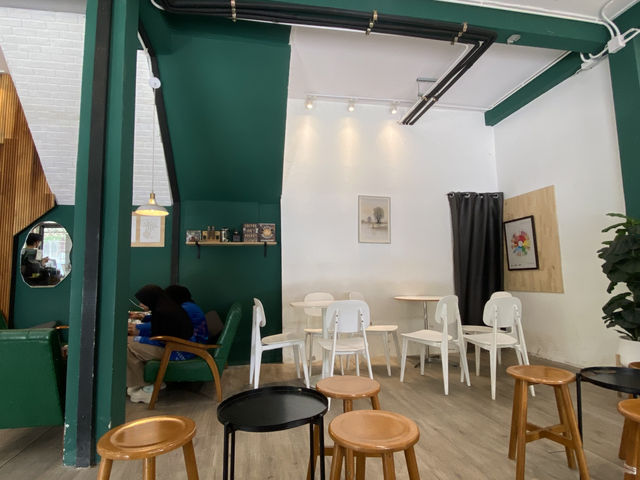 ALEAF cafe สายบุรี