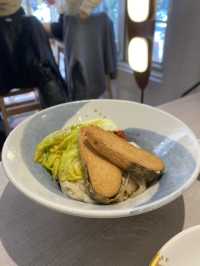 《新新生》——麻油香氣與鬼椒辣勁的完美碰撞