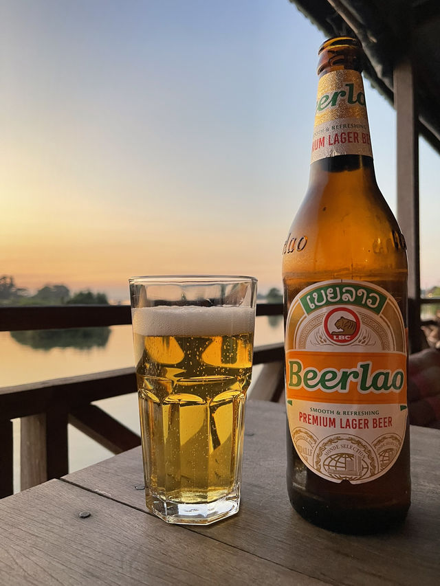 📍寮國。四千美島東德島日落景觀餐廳-Vixay Sunset Restaurant