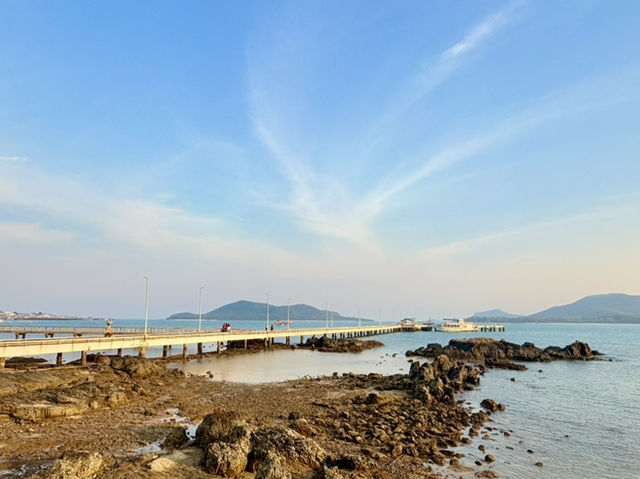 คาเฟ่วิวเกาะ ทะเล ภูเขาพระอาทิตย์ตกสวยสุดในสัตหีบ