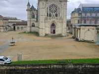 "Château de Vincennes : its iconic landmarks and picturesque"