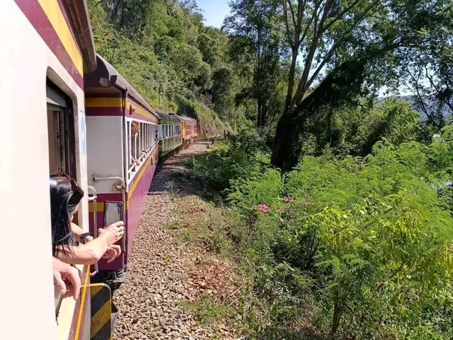 死亡鐵路The Death Railway｜深具歷史意義的桂河大橋