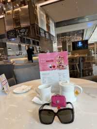 高雄萬豪酒店大堂咖啡廳的草莓套餐下午茶.色香味俱全.美味可口值得推薦大家