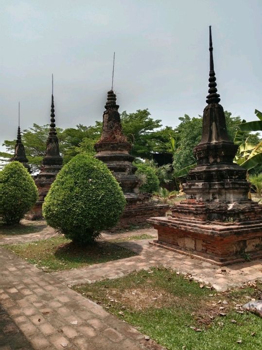 ขอพร วัดราชบูรณะ จังหวัดพิษณุโลก