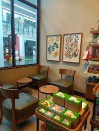 ร้าน Starbucks ตึก SIAMSCAPE 
