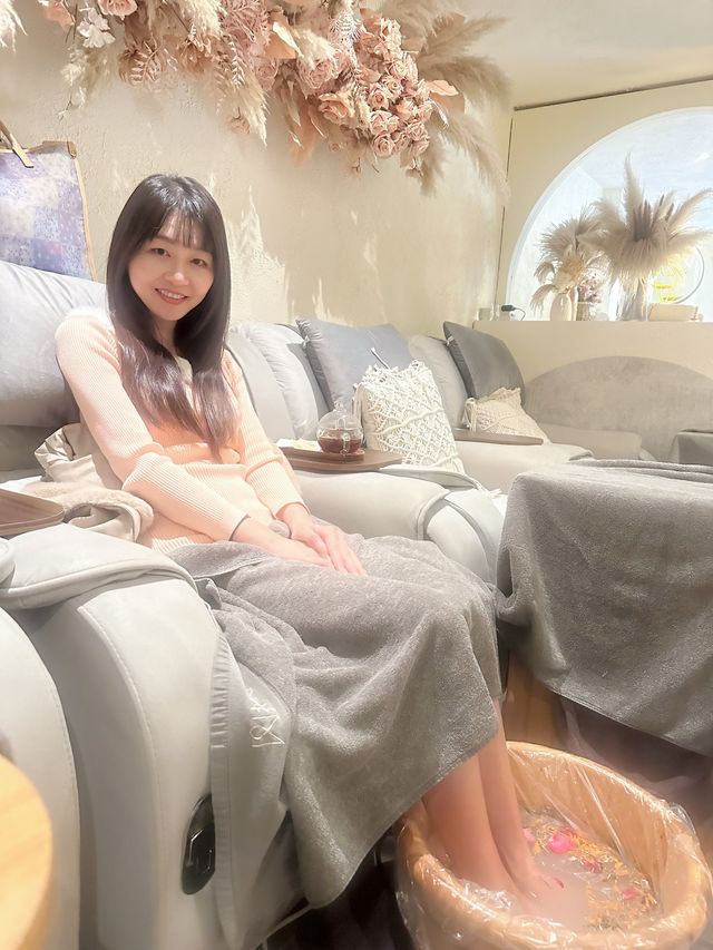 放工即到「沐舍」全身鬆一鬆💆🏻‍♀️ 勁鍾意按摩，去布吉旅行時，日日都會按摩😍 返到香港都會搵地方鬆一鬆 之前尖沙咀做完嘢經過呢間「沐舍」好多次 都無時間入去試吓，今日終於就到時間嚟鬆一鬆  我