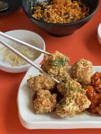 ไก่ทอดเกาหลี! ร้านดังมาเปิดที่ศาลายาแล้ว 🇰🇷🍗 