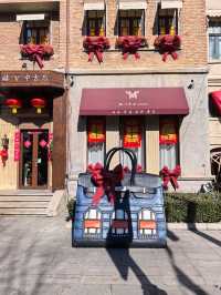 From Tianjin to Tuscany : Falling in Love withbItaluan Town 