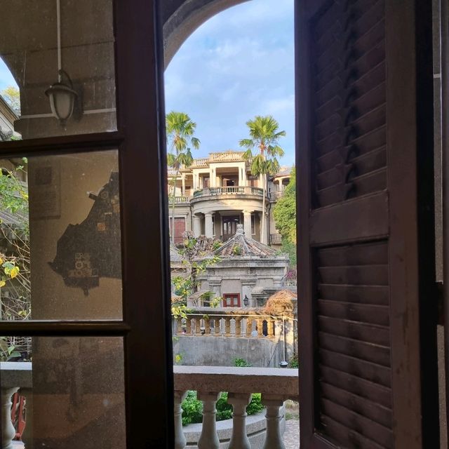 Exploring boutiques in Gulangyu
