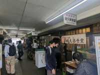 【千葉】海鮮市場で食べるこぼれ落ちるほどの海鮮丼！