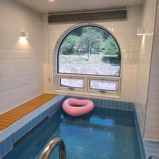 아이와 가기 좋은 예쁜 양평 풀빌라 '그랑아치'