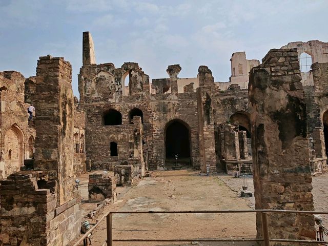 Echoes of Empire: Exploring Golconda Fort in Hyderabad