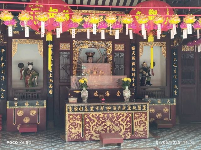 Praying Temples 