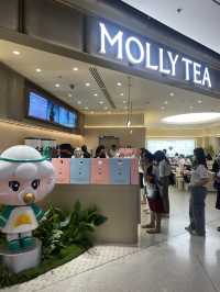 ดื่มชาพรีเมี่ยม Molly Tea เซ็นทรัลปิ่นเกล้า