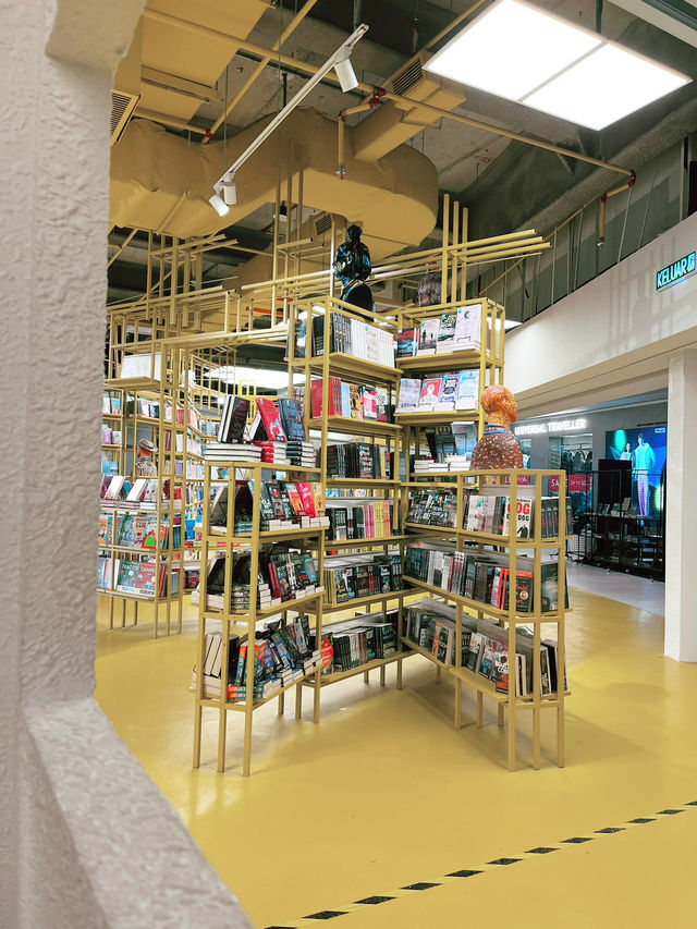 BookXcess LaLaport: Kuala Lumpur’s Most Instagrammable Bookstore